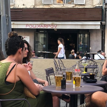 Polikarpov Bar, la terrasse sur le cours d’Estienne-d’Orves